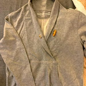 Roots Outdoors sweater, size M, heather grey